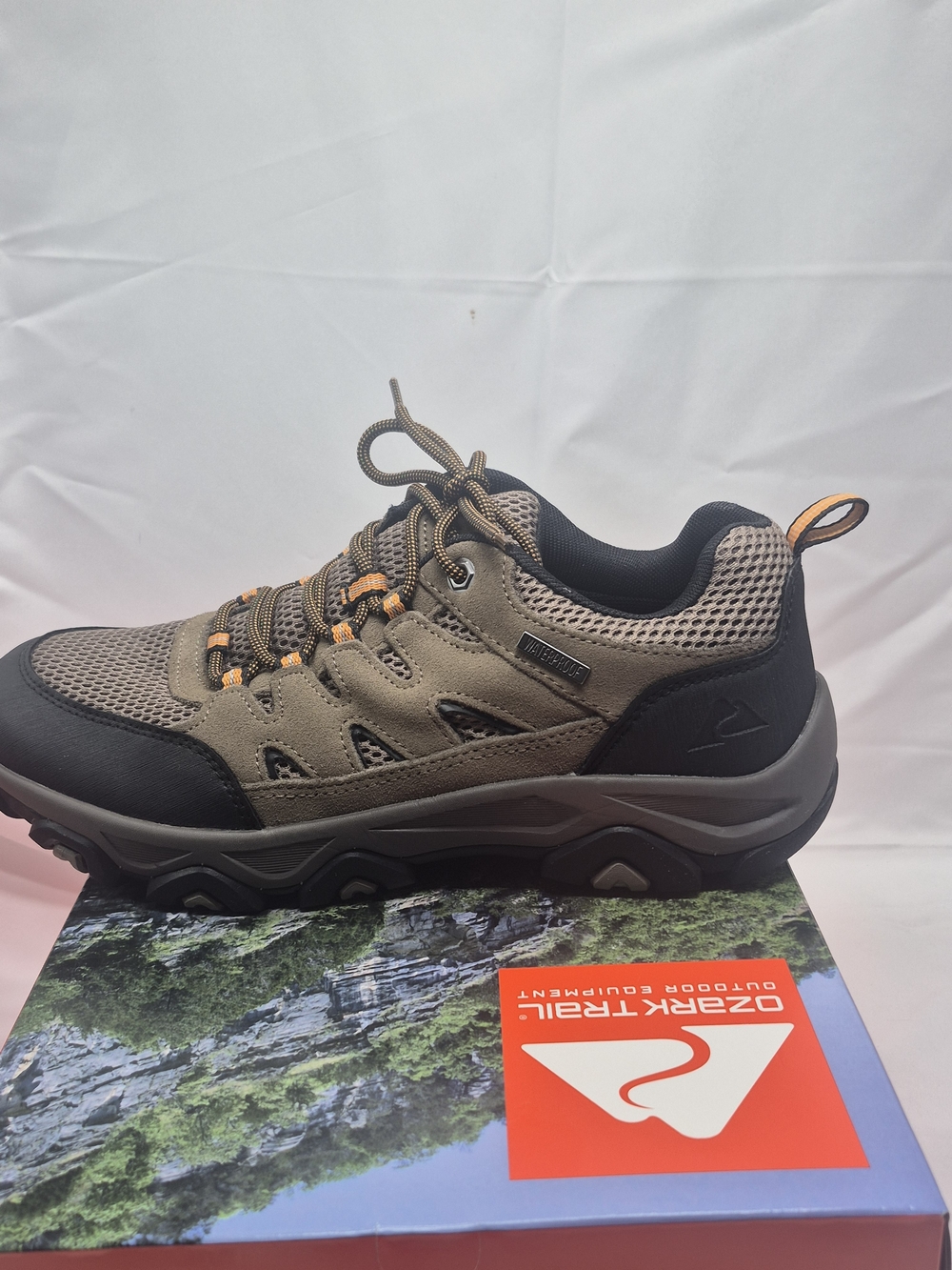 Ozark Trail Men's Brown Outdoor Hiking Shoes - Picture 2 of 5